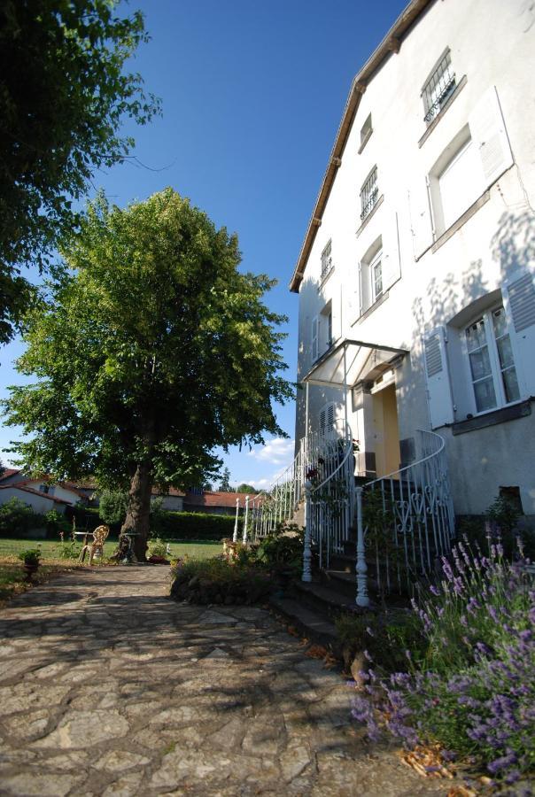 Maison De Retraite Vertaizon Exterior photo